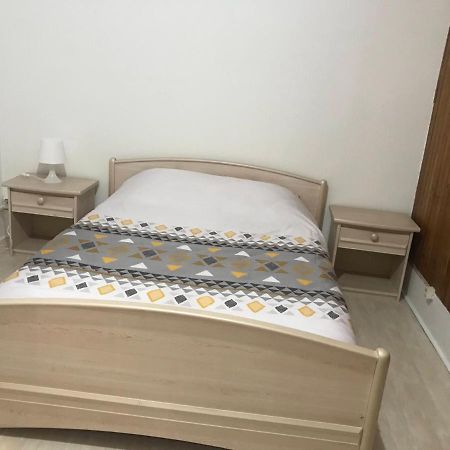 Residence Banlieue Parisienne Neuilly Bagian luar foto