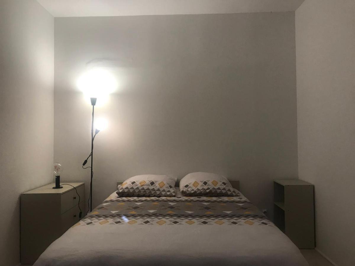 Residence Banlieue Parisienne Neuilly Bagian luar foto