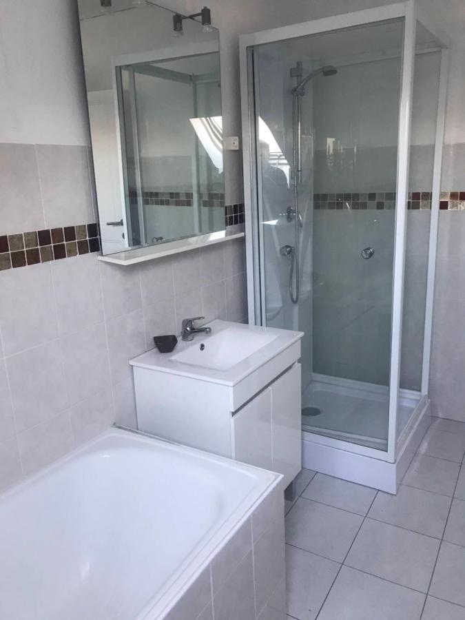 Residence Banlieue Parisienne Neuilly Bagian luar foto